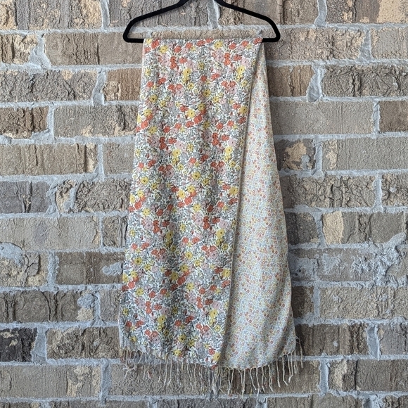 Fossil Ditsy Floral Long Rectangular Scarf with Fringe Lightweight Flowy - Picture 4 of 7